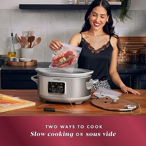 Crock-Pot 7 Quart Programmable Cook & Carry Slow Cooker | P9QN